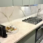 Poemi A La Cluj- Quiet, Kingsize Bed, Quiet Locat Apartment *