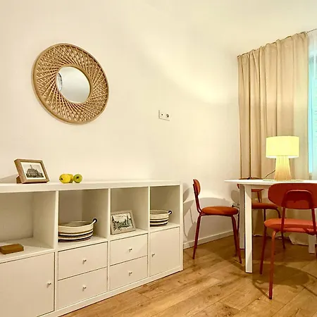 Poemi A La Cluj- Quiet, Kingsize Bed 아파트 *