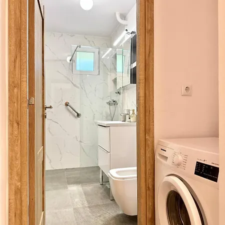 Διαμέρισμα Poemi A La Cluj- Quiet, Kingsize Bed, Quiet Locat *