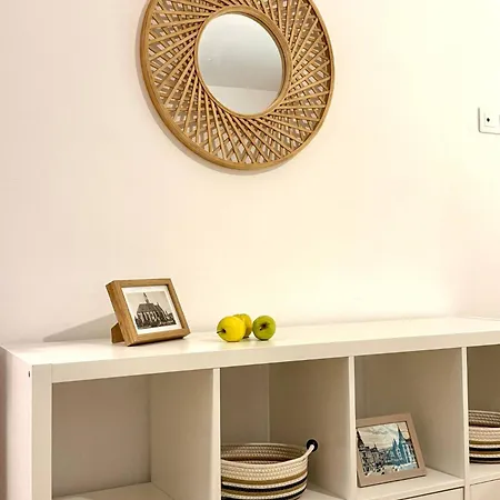 Poemi A La Cluj- Quiet, Kingsize Bed