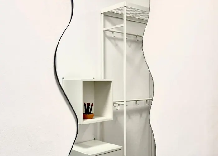 Poemi A La Cluj- Quiet, Kingsize Bed Apartment