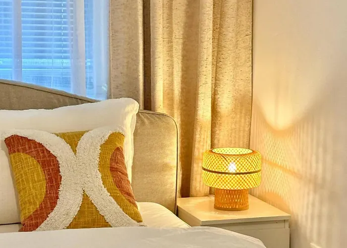 Apartment Poemi A La Cluj- Quiet, Kingsize Bed