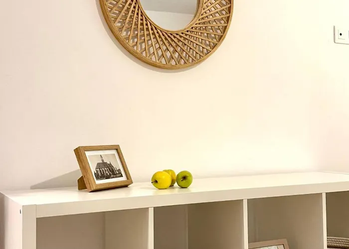 Poemi A La Cluj- Quiet, Kingsize Bed