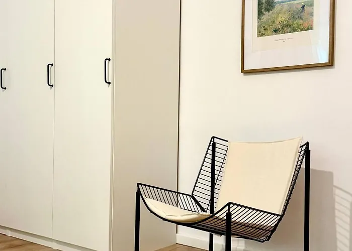 Poemi A La Cluj- Quiet, Kingsize Bed Apartment