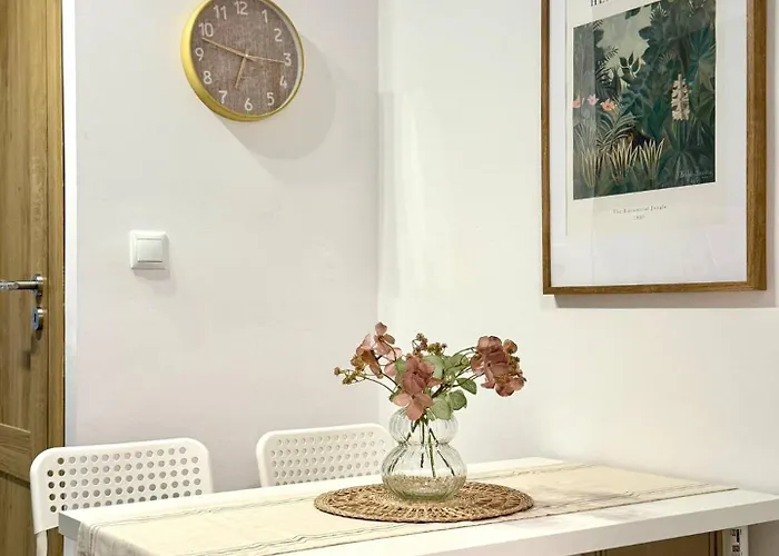 Poemi A La Cluj- Quiet, Kingsize Bed