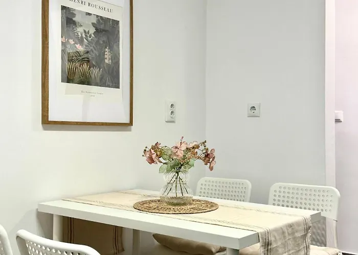 Apartment Poemi A La Cluj- Quiet, Kingsize Bed